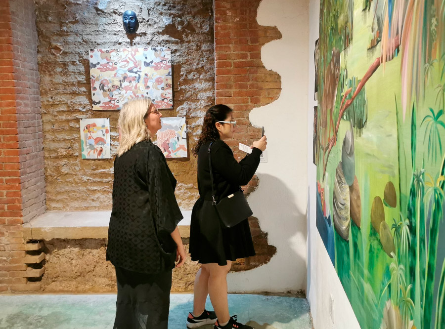 Artistas dialogando con el público